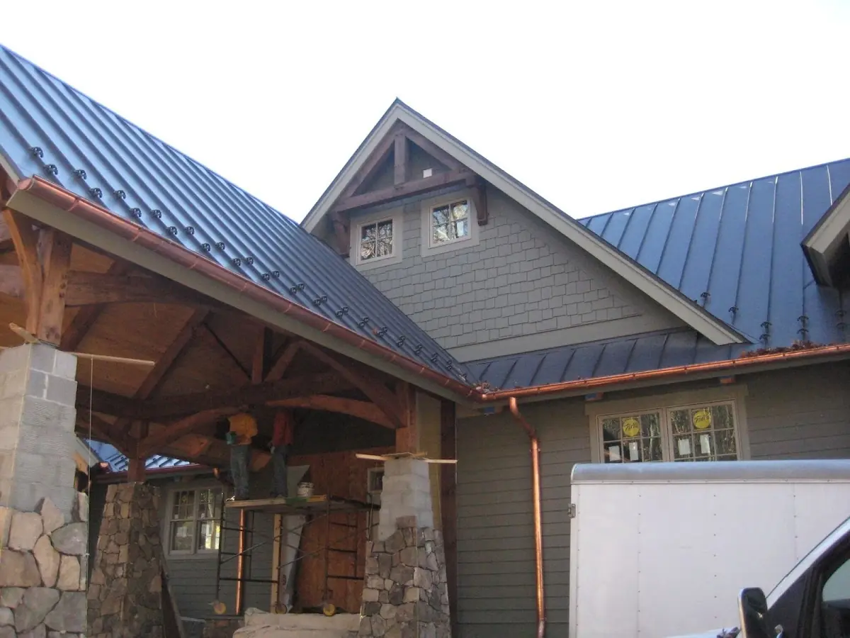 Craftsman Roofing team delivering quality roofing work in Lake Lincolndale